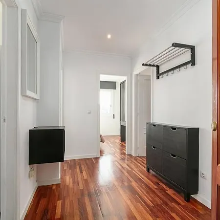 Moderno Piso En El Corazon De By Cabana Apartment Baiona