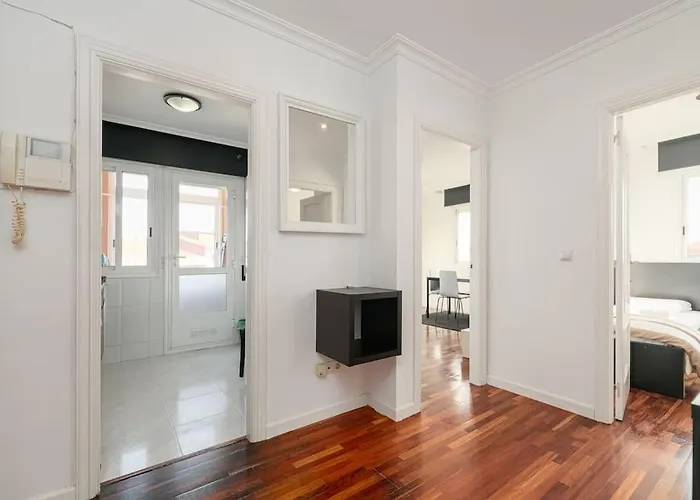 Moderno Piso En El Corazon De By Cabana *